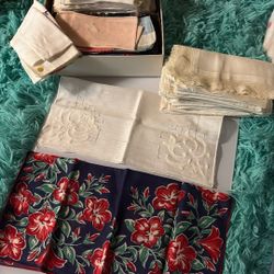 Beautiful Vintage Handkerchiefs 