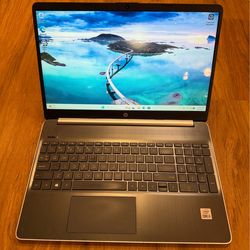 HP Pavilion 15-dy100 core i5 10th gen 16GB Ram 500GB SSD Windows 11 Pro 15.6” UHD Touch Screen Laptop with charger in Excellent Working condition!!!! 