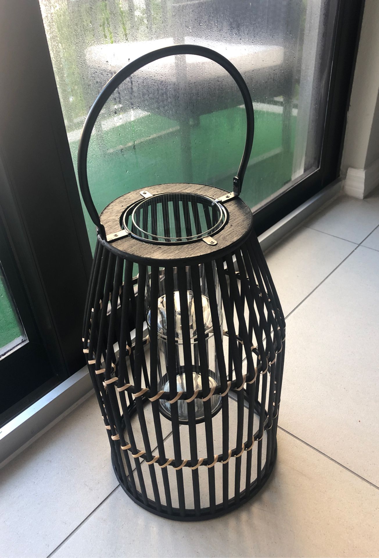 Brand new set of 2 outdoor lanterns