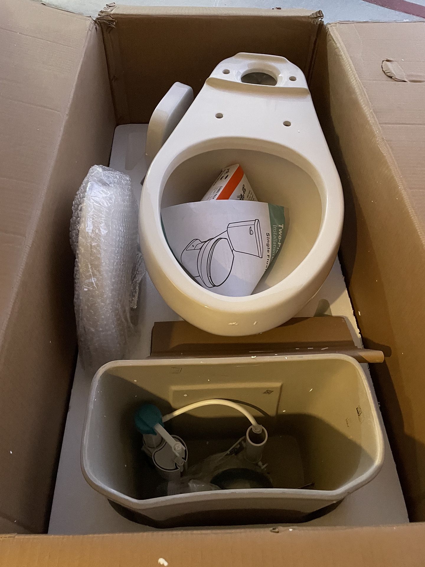 Vomlor ADA Toilet 17 in. Chair Height 1.28 GPF Single Flush Elongated 2-Piece Toilet in Bone w/ Map Flush 1000g, Seat Included