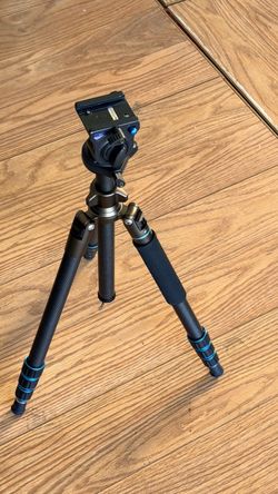 Carbon composite lightweight, professional tripod with head