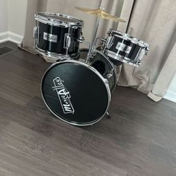Music Alley Toddler Drum Set