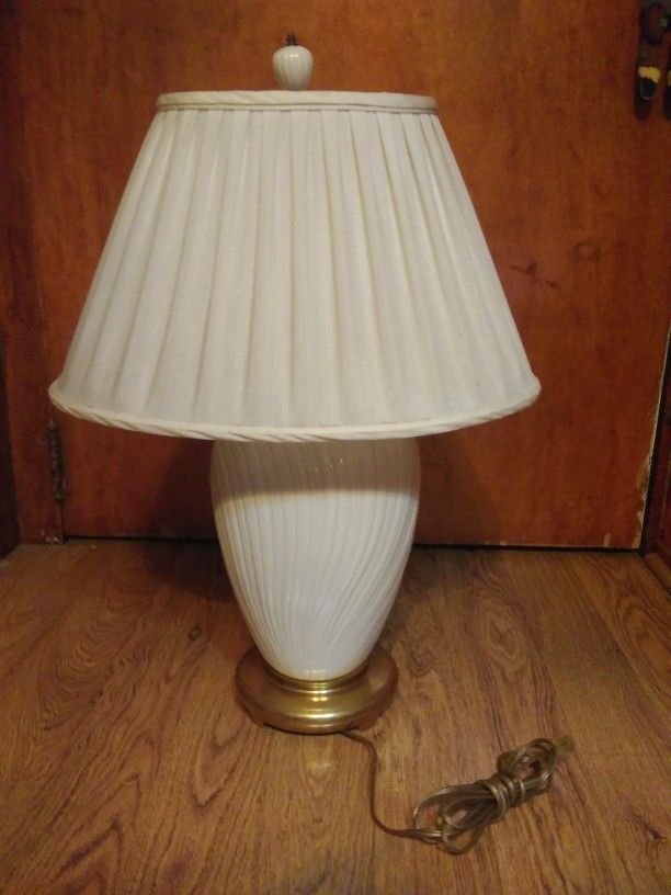 Vintage 1980s Lenox Lamp