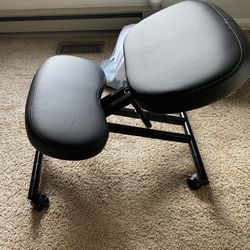 Ergonomic Kneeling Chair 