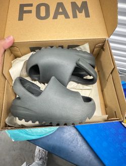Yeezy Slides Toddler