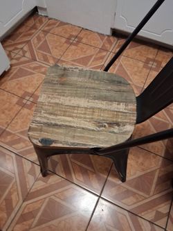Table and 4 chairs