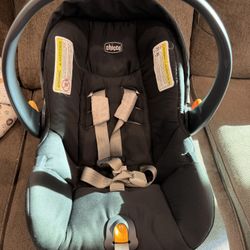 Chicco Bravo KeyFit 30 Car Seat 