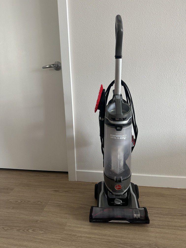 Hoover XL Performance Vacuum - Great Condition
