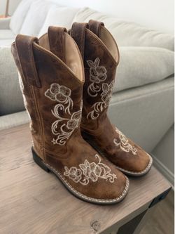 SHYANNE GIRLS' LITTLE LASY FLORAL EMBROIDERED WESTERN BOOTS - BROAD SQUARE TOE