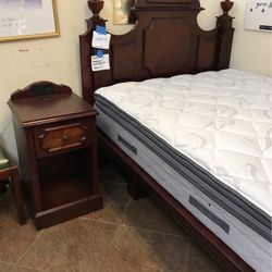 Queen Size Bedroom Set