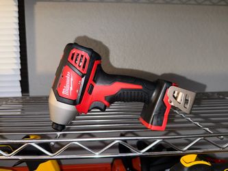 Milwaukee M18 18V Lithium-Ion Cordless 1/4 in. Hex Impact Driver (Tool-Only)