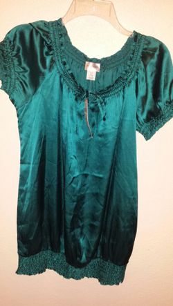 Brand new motherhood maternity shirt!