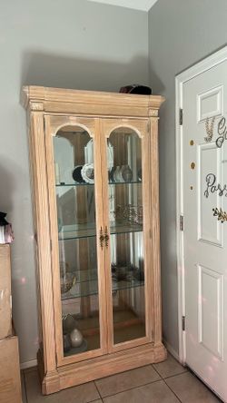 Cabinet display