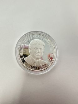 Coin /.999 Silver /Donald Trump 