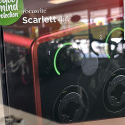 Focusrite Scarlett 4i4 