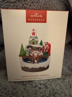 Hallmark Keepsake Santa's Seaside Carnival Ornament