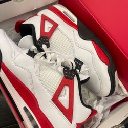 Jordan 4 Red Cement Size 8.5