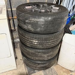 2018 Dodge Challenger GT 235/55r19