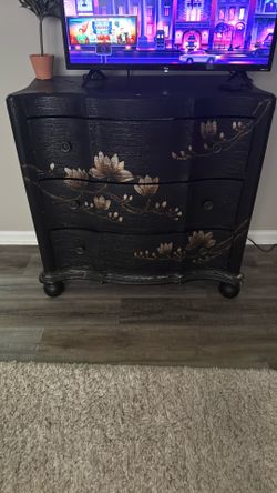 Dresser