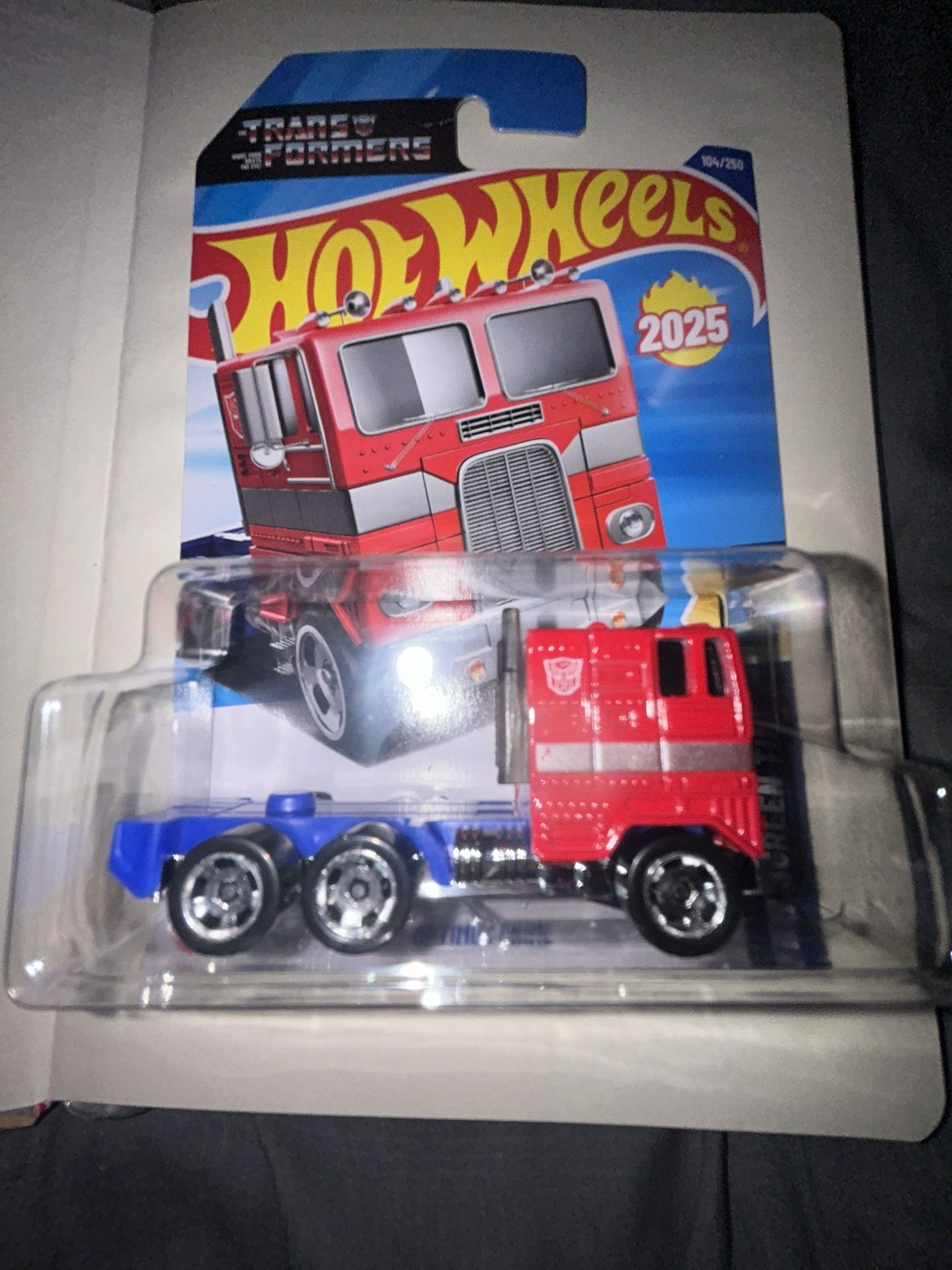 Hot Wheels Optimus Prime