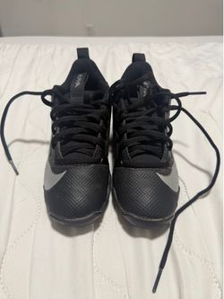 Boys cleats