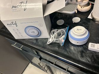 Motif Twist double electric breast pump