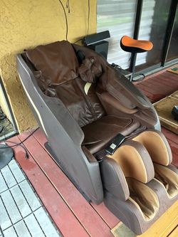 Full Body Massage Chair with Leg Rest