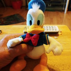 Disney Donald Duck Beanie