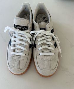 Adidas Spezial Sneakers