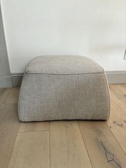 Natuzzi Pouf Ottoman