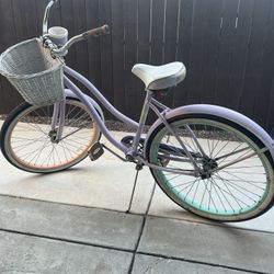Girls Huffy Beach Cruiser Bike