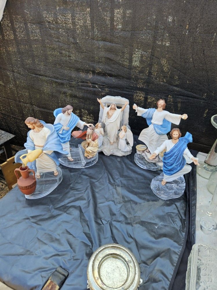 Franklin Mint Jesus Statues