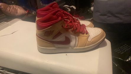 Jordan 1 Mid “Gym Red