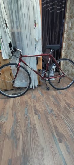 Beautiful Trek7600 Multitrack Bike