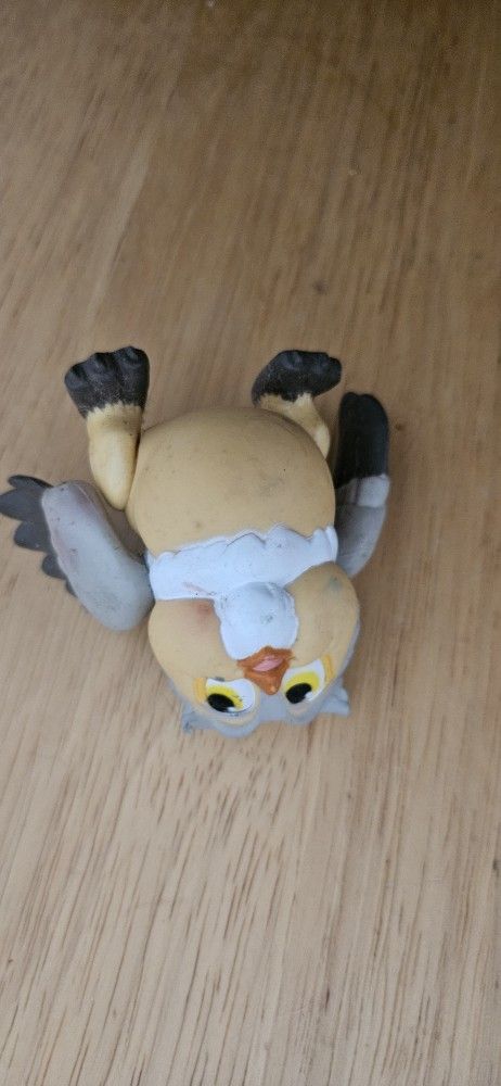 Owl figurine from the Little Owl series #LittleOwl #OwlFigurine