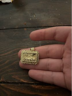 Last supper pendant 14k gold pendant