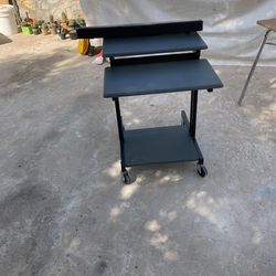 Escritorio Para Computadora Con ruedas