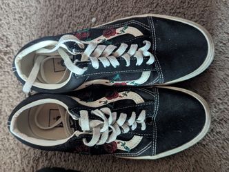 Vans Old Skool Rose Embroidery Sneakers