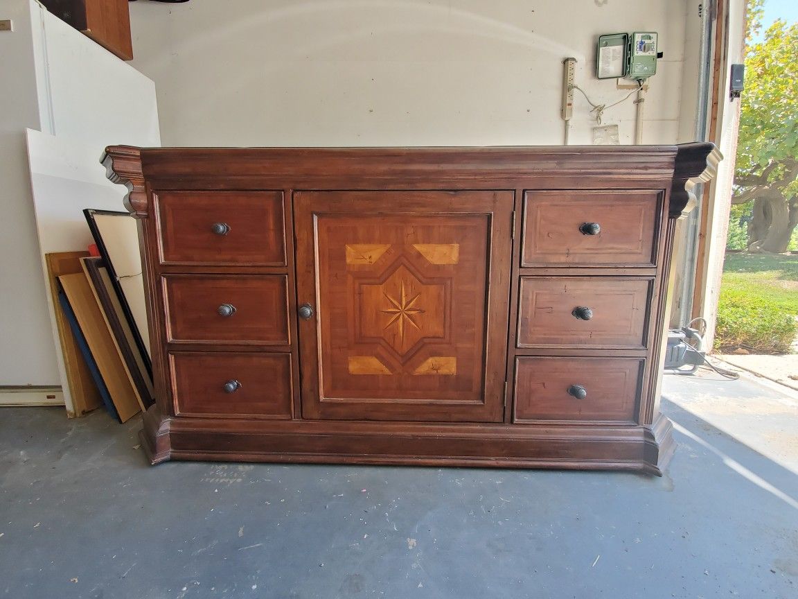 BEAUTIFUL Artistica Bedroom Dresser