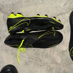Nike Phantonism Cleats