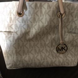 Michael Kors purse