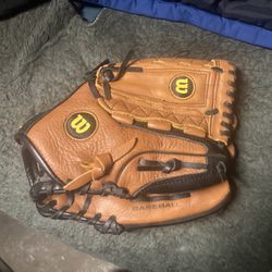 Wilson A500 Baseball Glove