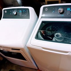 GE Washer and Dryer set (electric 110 & 220)