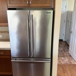 Brand New Refrigerator / Fridgidaire 
