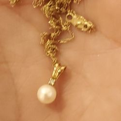 Gold Pearl Diamond Necklace