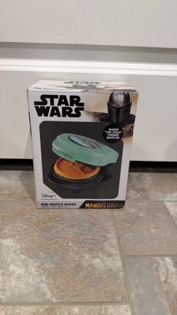 NWT Star Wars Mini Waffle Maker