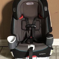 LIKE NEW GRACO NAUTILUS CONVERTIBLE CAR SEAT!!!!