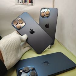 iPhone 15 Pro Max 256GB Factory Unlocked Excellent Condition- New Year Special 🎉🎊 Cash Deal Starts $649