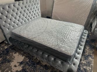 🛏️✨ BRAND NEW QUEEN 12” HYBRID MATTRESS + METAL FOUNDATION ✨🛏️