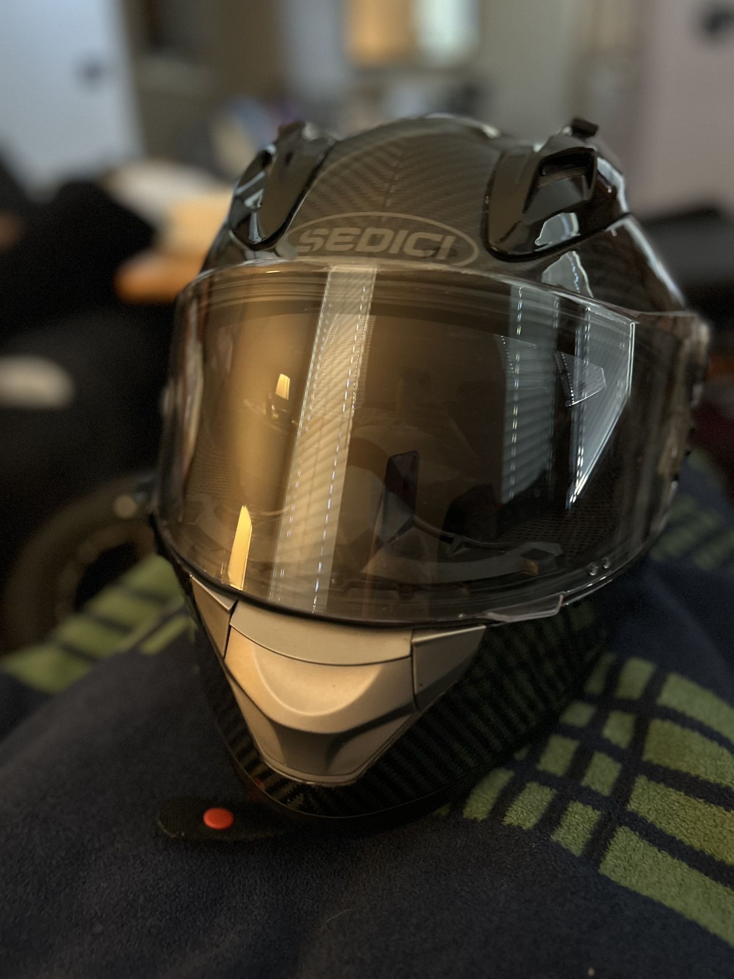 Sadici Strada Carbon Helmet
